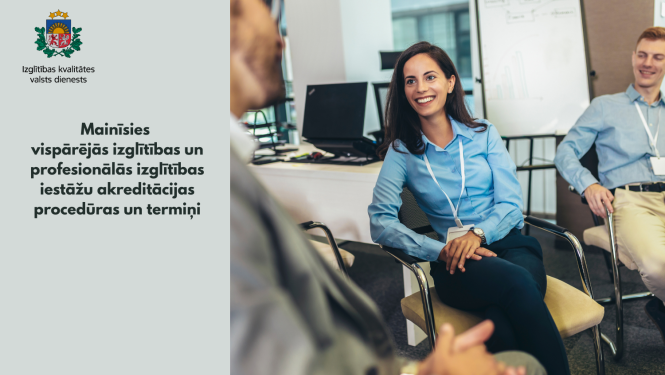 Mainīsies vispārējās izglītības un profesionālās izglītības iestāžu akreditācijas procedūras un termiņi, cilvēki sarunājas, Izglītības kvalitātes valsts dienesta ģerbonis