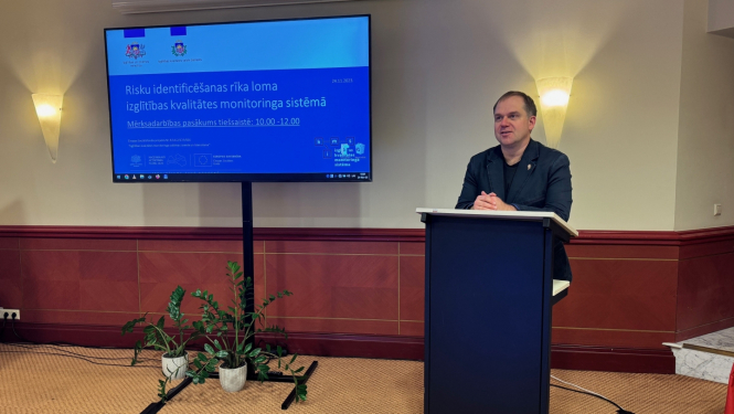Pasākumu vada Kvalitātes nodrošināšanas departamenta direktors Rolands Ozols